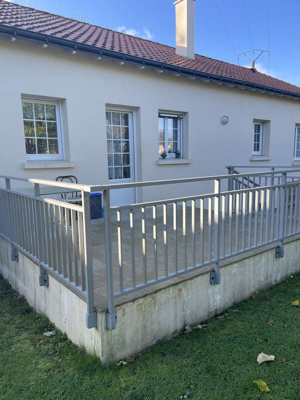 Maison à VENDRENNES