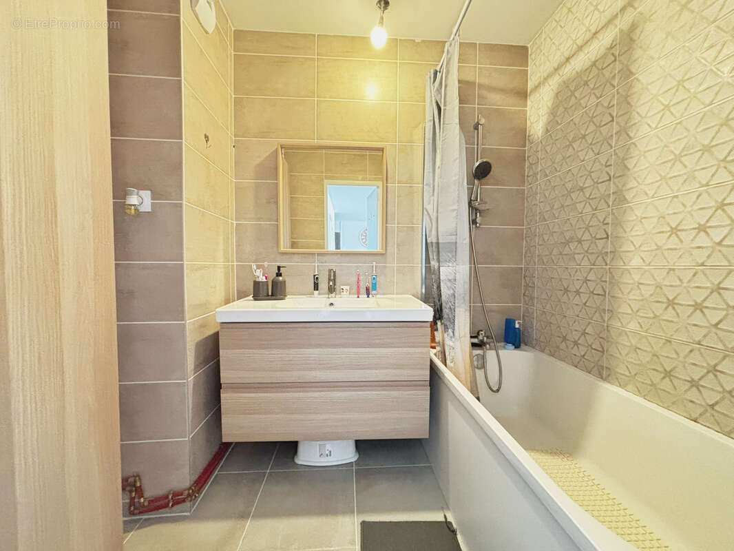 Appartement à OULLINS