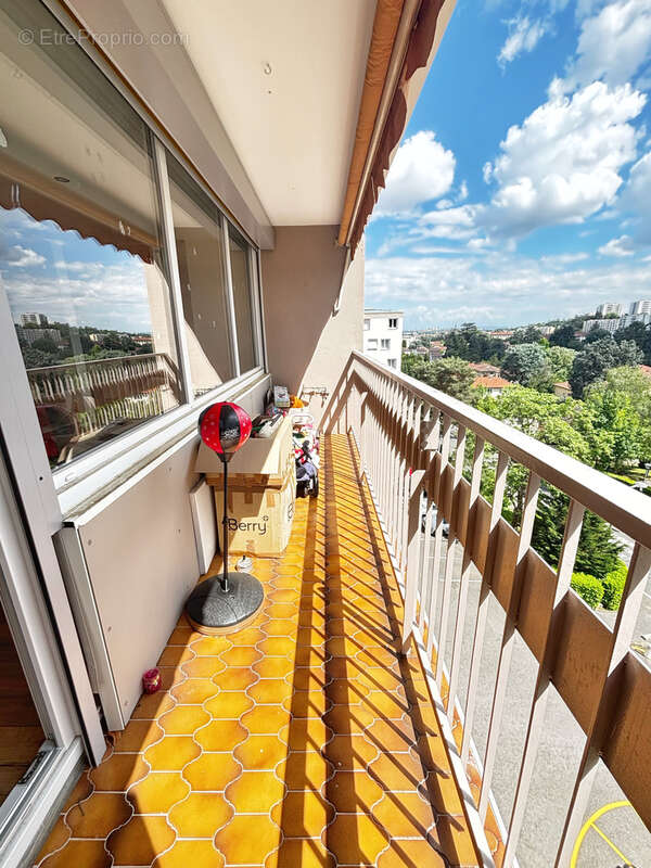 Appartement à OULLINS