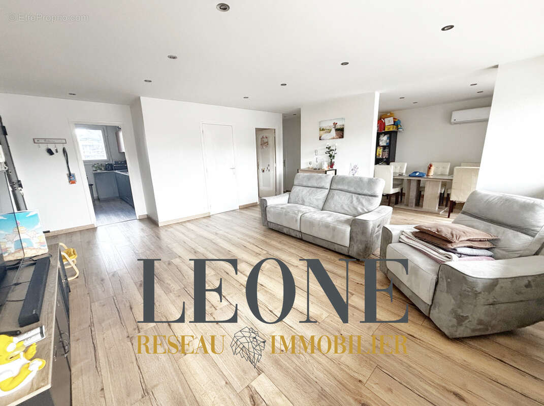 Appartement à OULLINS