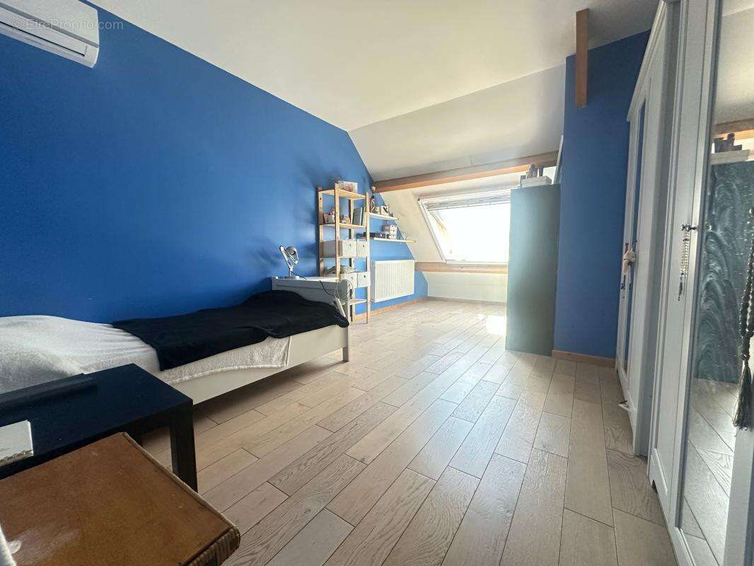 Maison à SAINT-MAUR-DES-FOSSES