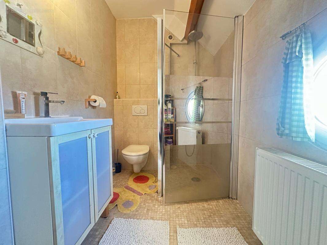 Maison à SAINT-MAUR-DES-FOSSES