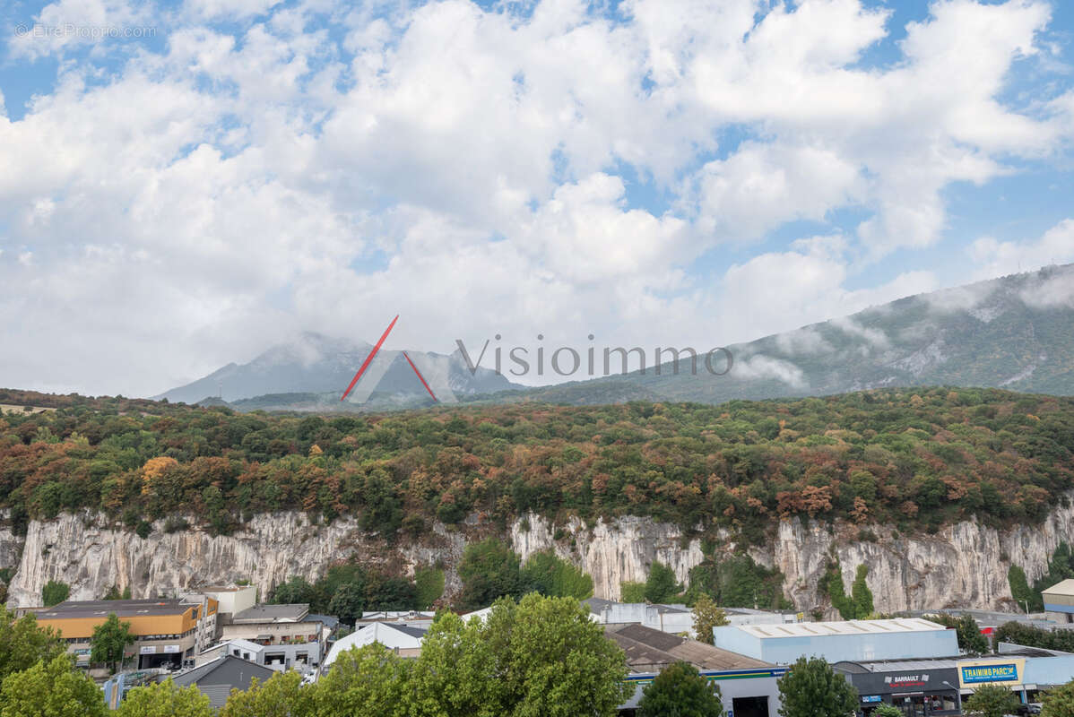 Appartement à FONTAINE