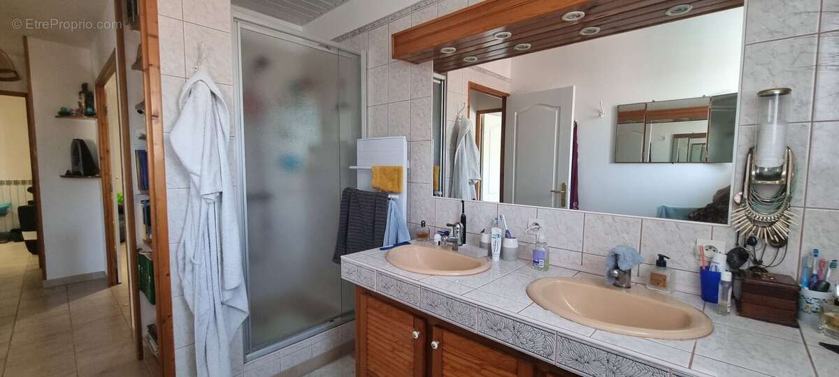 Maison à SAINT-GENIES-DE-FONTEDIT