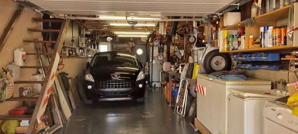 Maison à SAINT-GENIES-DE-FONTEDIT