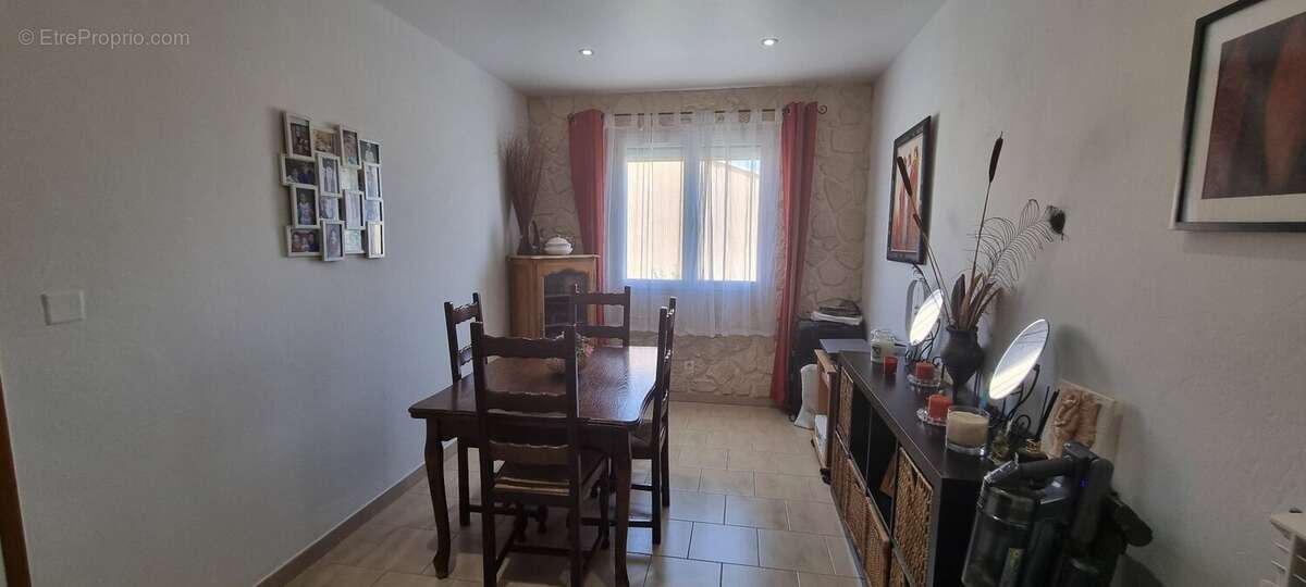 Maison à SAINT-GENIES-DE-FONTEDIT