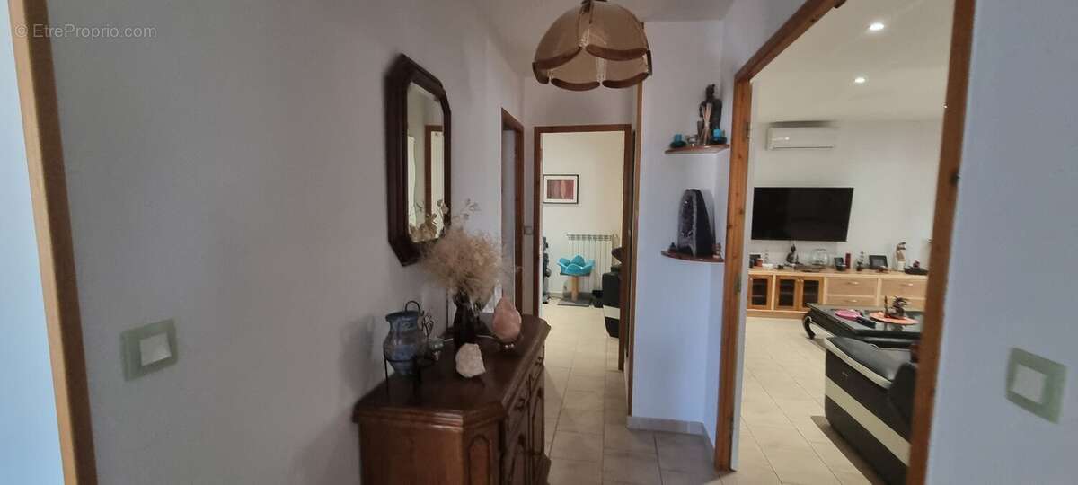 Maison à SAINT-GENIES-DE-FONTEDIT