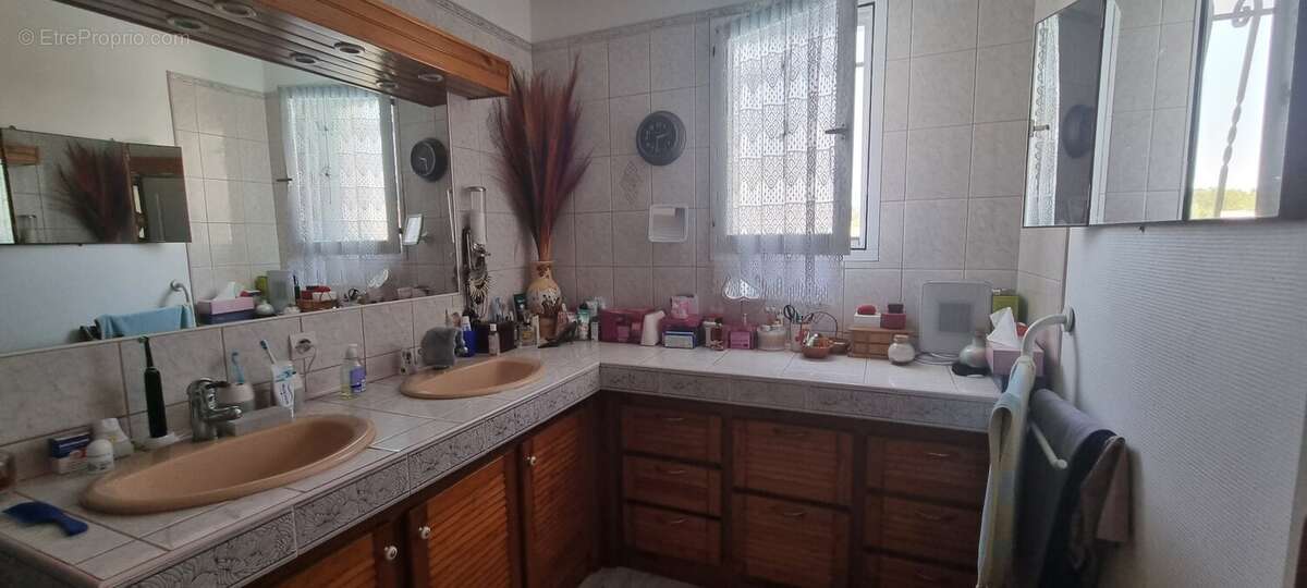 Maison à SAINT-GENIES-DE-FONTEDIT