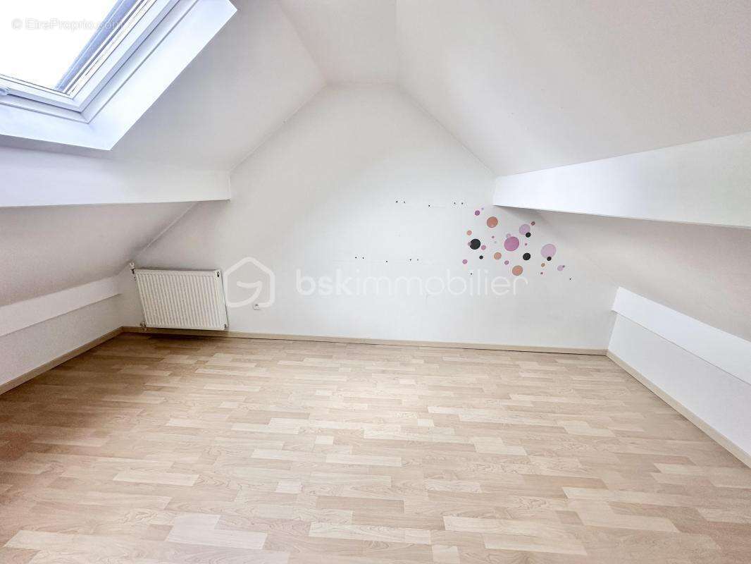 Maison à SAVIGNY-LE-TEMPLE