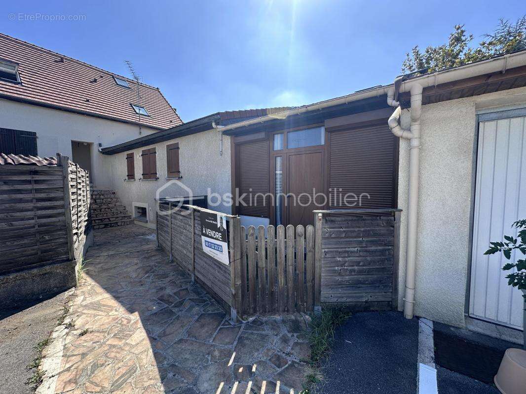 Appartement à TORCY