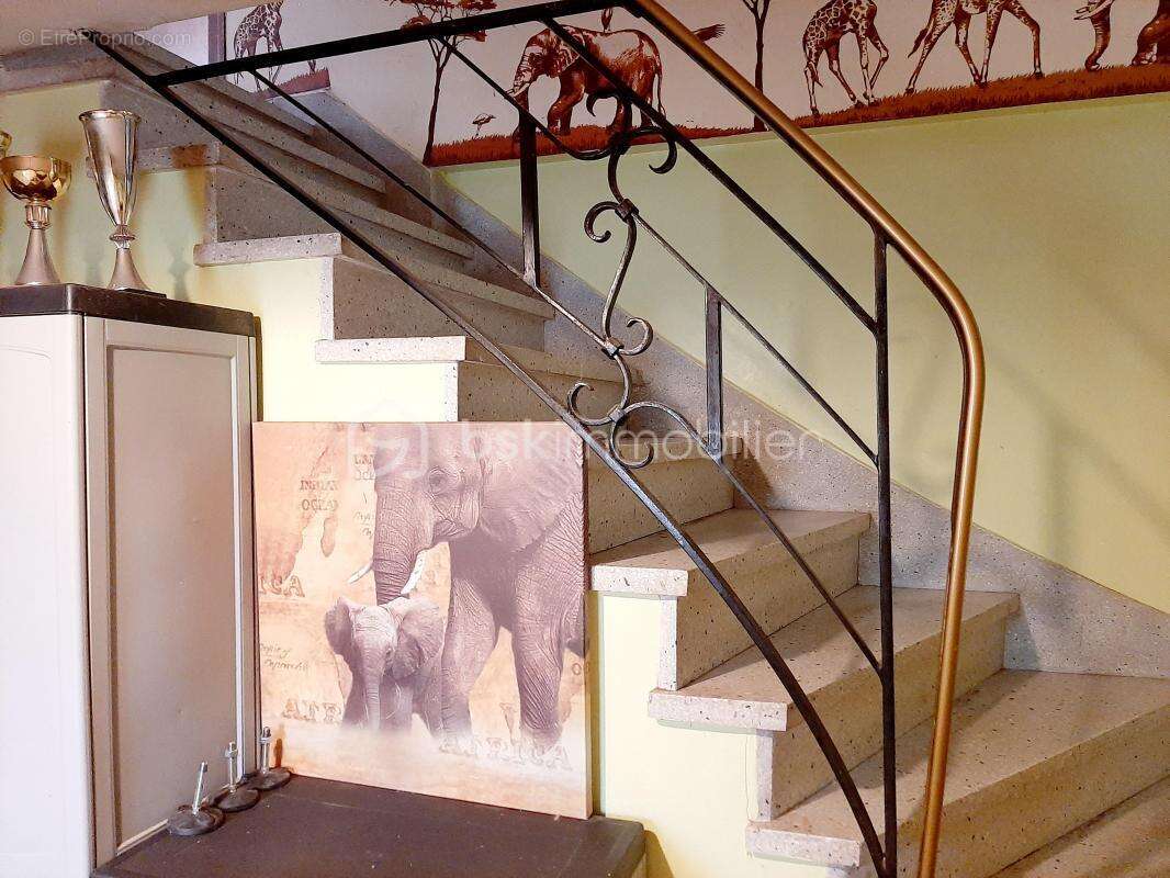 Maison à COGNAC-LA-FORET