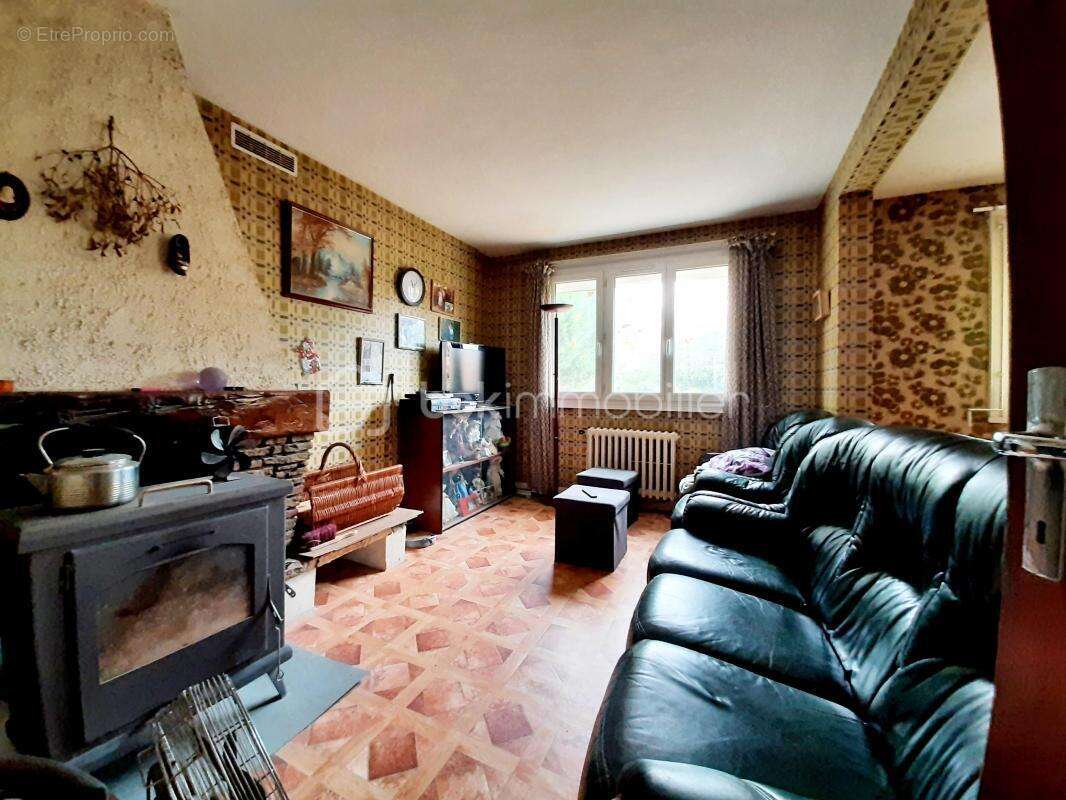 Maison à COGNAC-LA-FORET