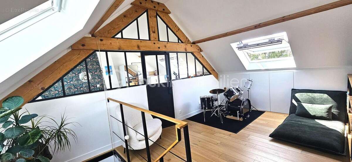 Maison à PONTAULT-COMBAULT