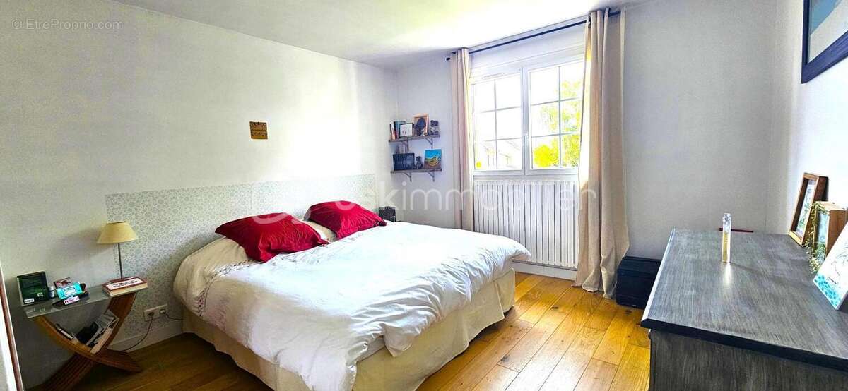 Maison à PONTAULT-COMBAULT