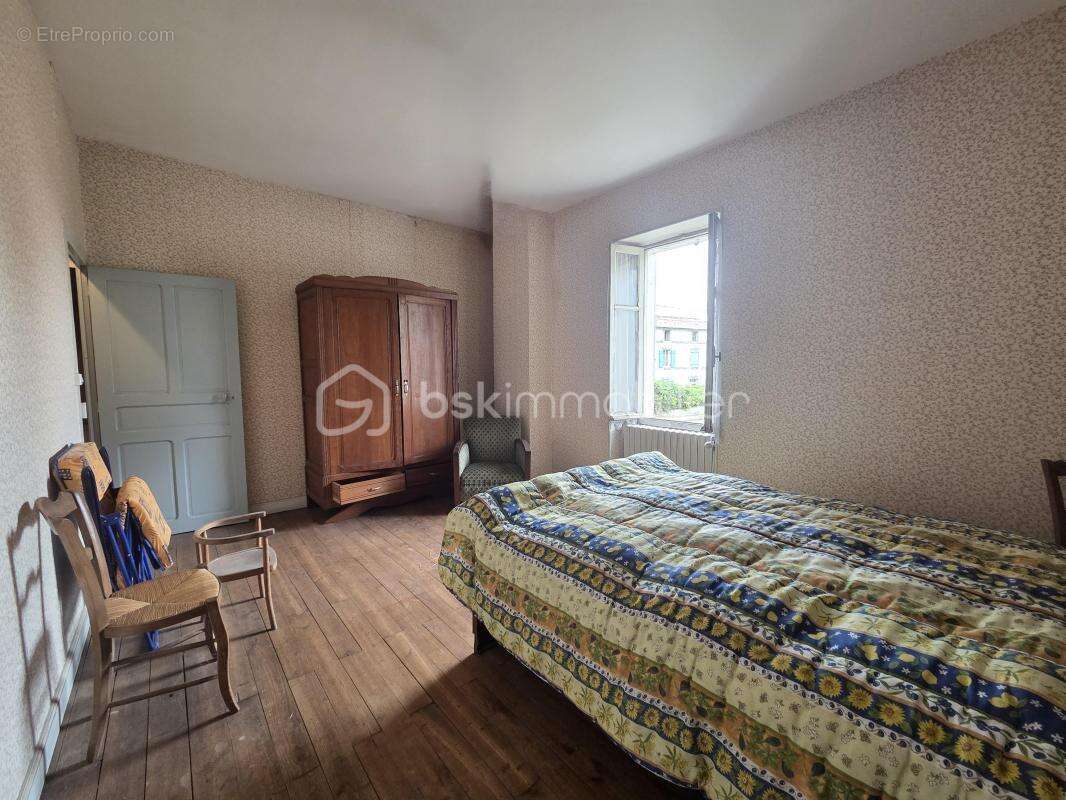 Maison à LIMALONGES