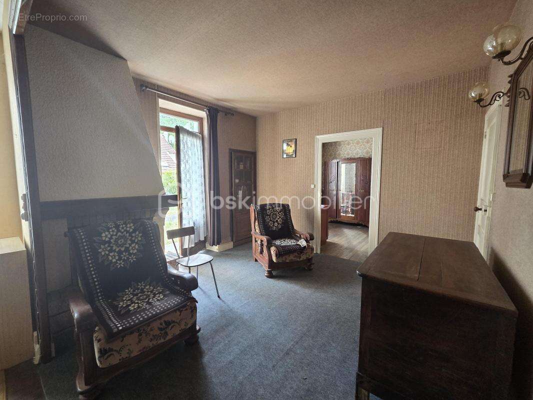 Maison à LIMALONGES