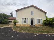 Maison à LIMALONGES