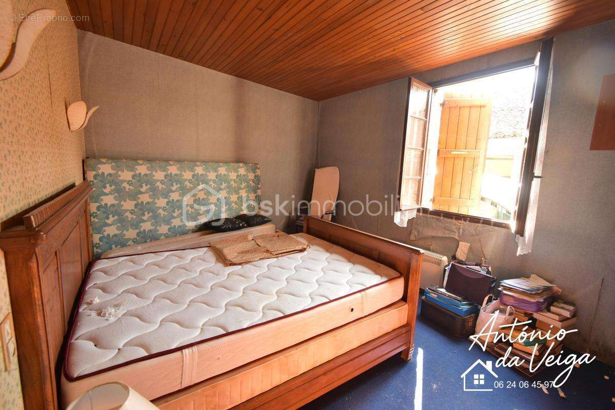 Maison à COURRENSAN