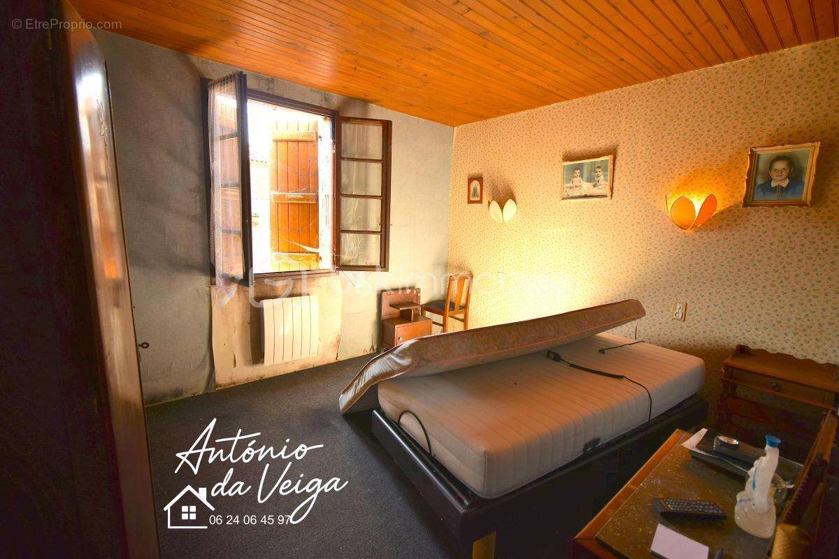 Maison à COURRENSAN