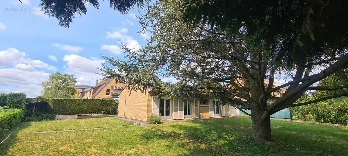 Maison à LOOS-EN-GOHELLE