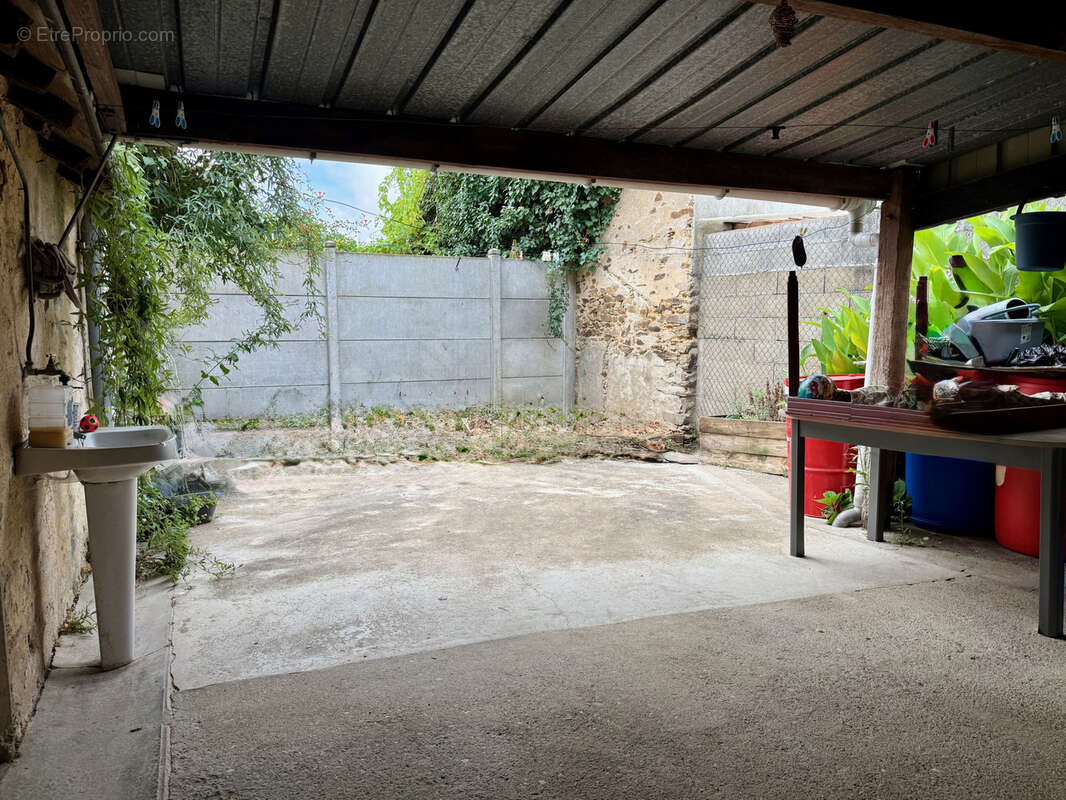 Maison à CHATEAUNEUF-SUR-SARTHE