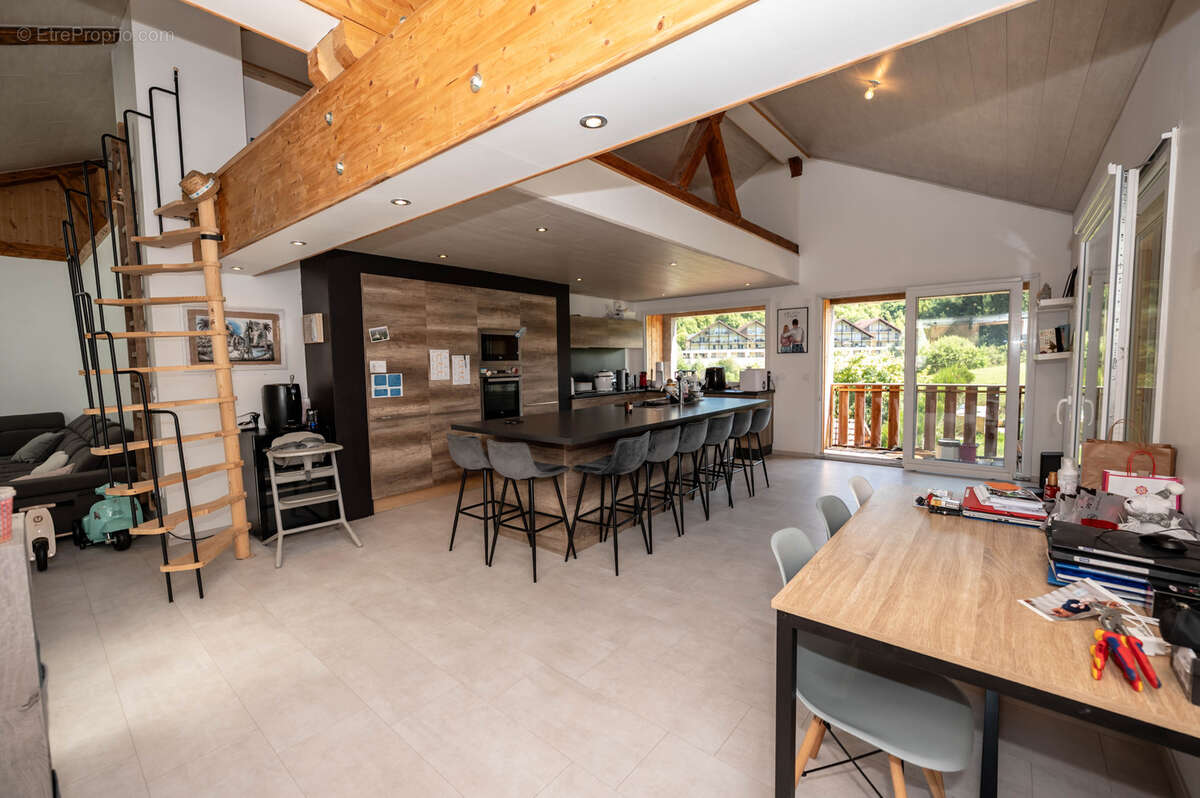 Autre à LABERGEMENT-SAINTE-MARIE