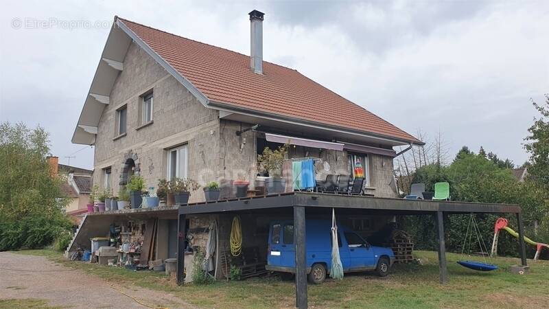Maison à SAINT-LOUP-SUR-SEMOUSE