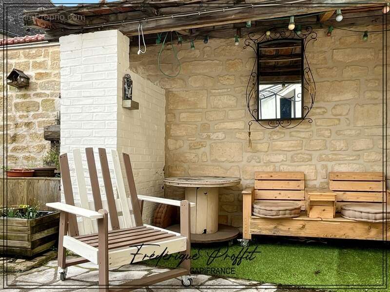 Maison à CIRES-LES-MELLO