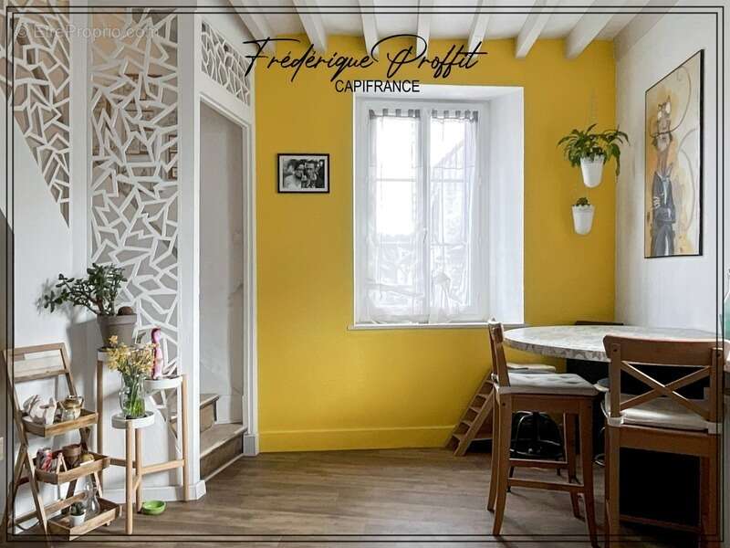 Maison à CIRES-LES-MELLO