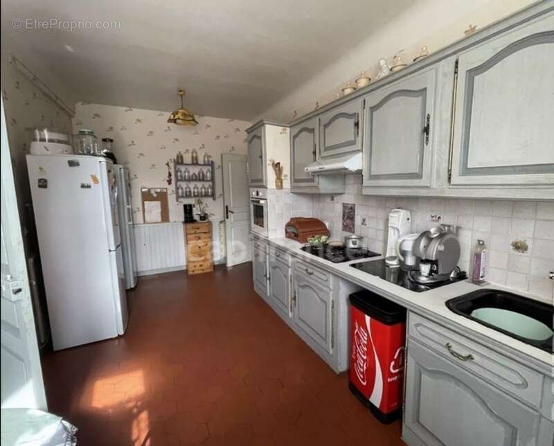 Maison à VILLENEUVE-SUR-YONNE