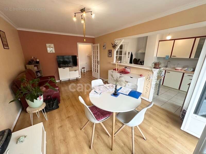 Appartement à CARHAIX-PLOUGUER