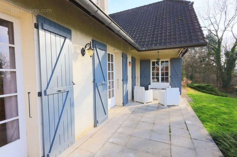 Maison à CHAMPAGNAT