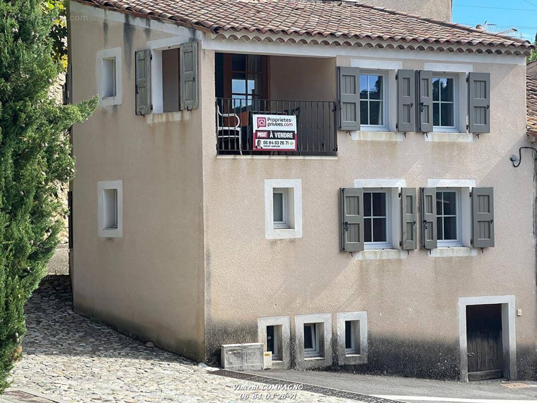 Maison à ESPARRON-DE-VERDON
