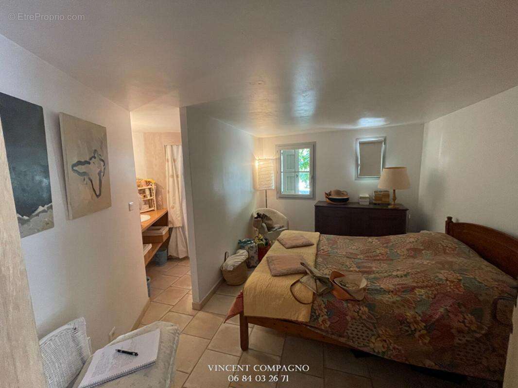 Maison à ESPARRON-DE-VERDON