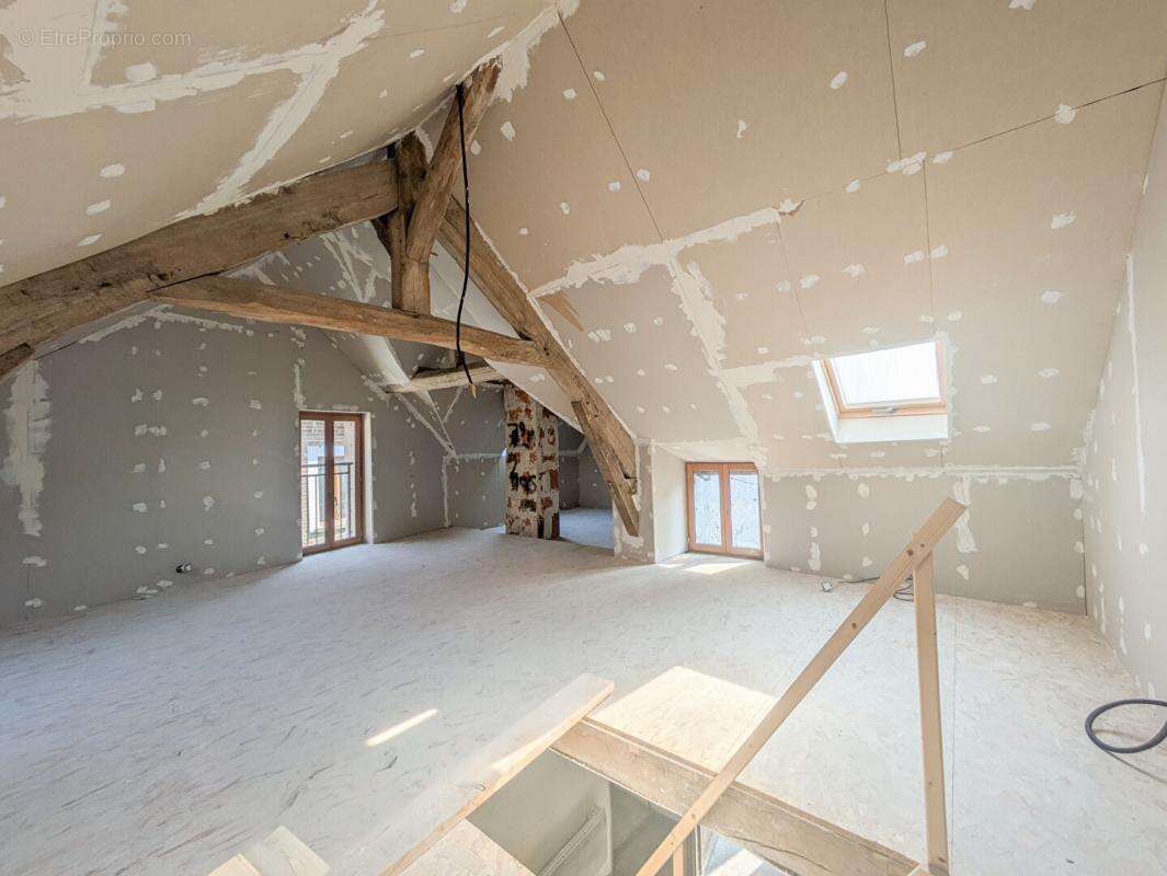 Maison à OINVILLE-SUR-MONTCIENT