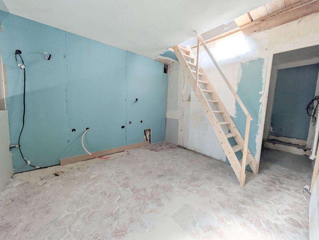 Maison à OINVILLE-SUR-MONTCIENT