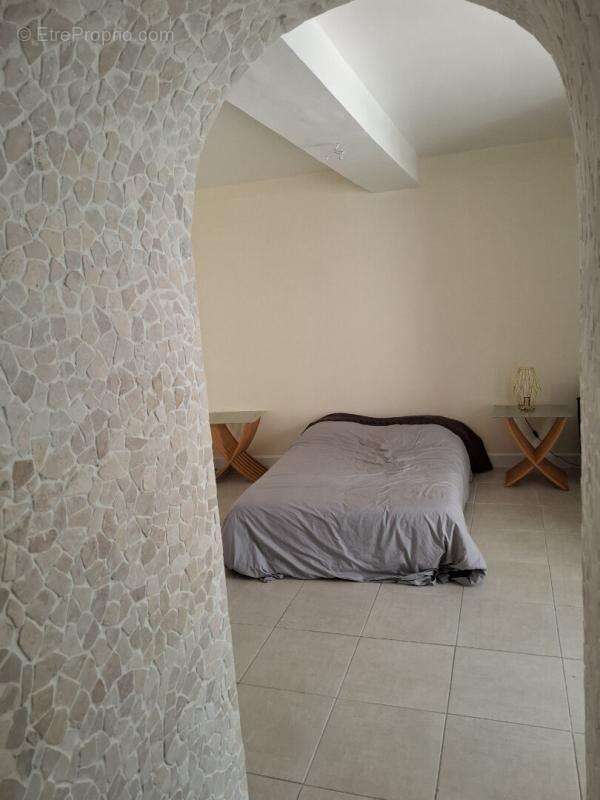 Appartement à FORCALQUIER