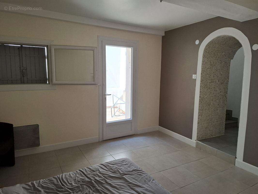 Appartement à FORCALQUIER