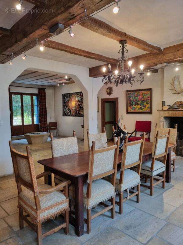 Maison à CHATEAUNEUF-SUR-CHER