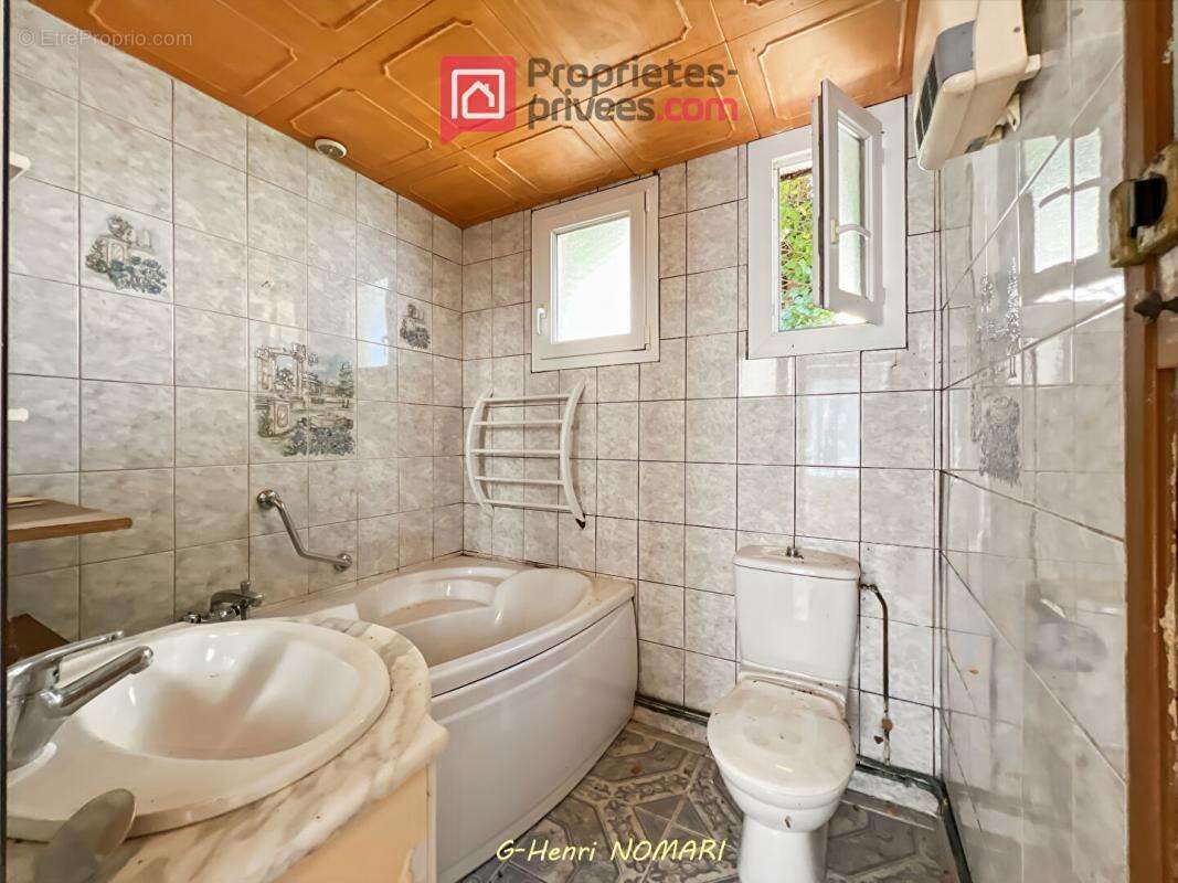 Maison à JUIGNE-DES-MOUTIERS