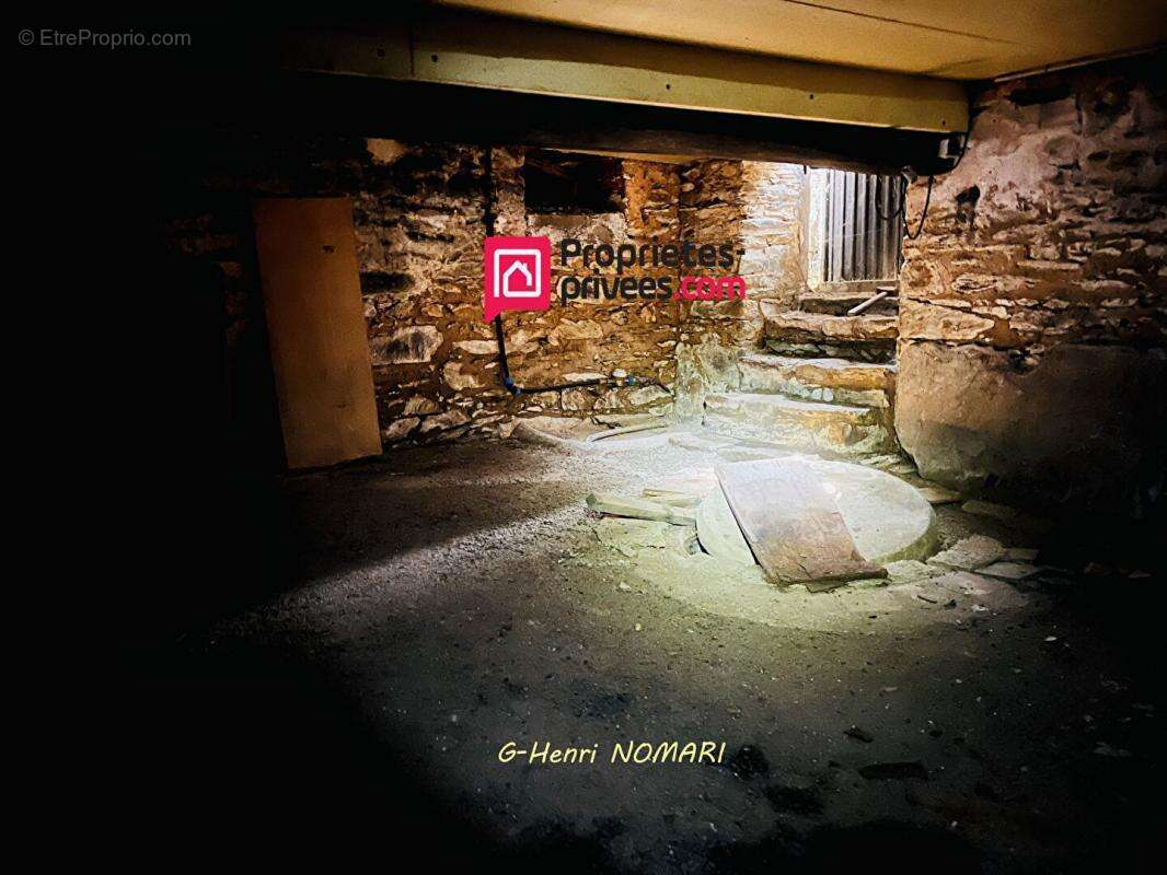 Maison à JUIGNE-DES-MOUTIERS