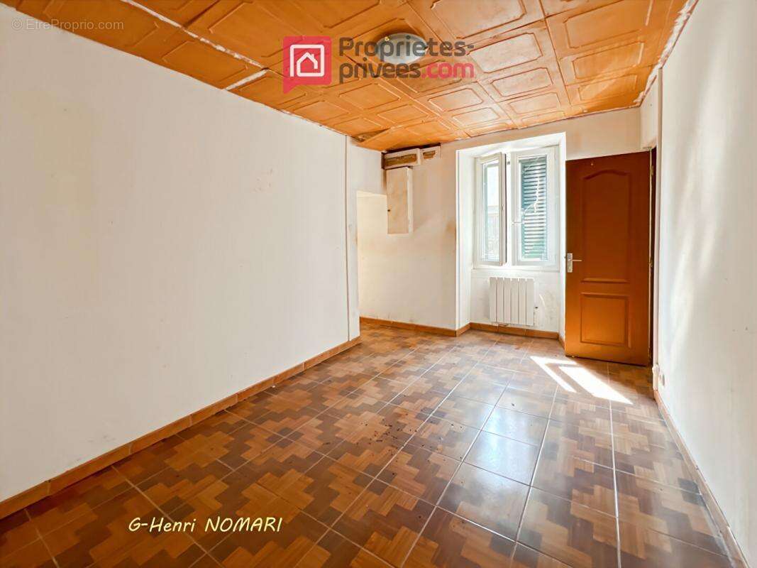 Maison à JUIGNE-DES-MOUTIERS