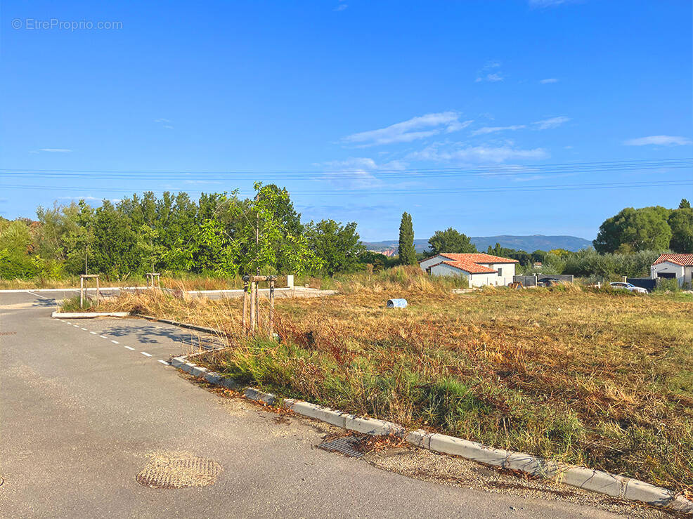 Terrain à MALATAVERNE