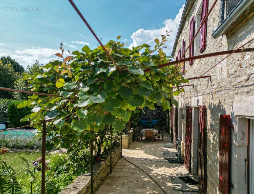 Maison à LABASTIDE-MURAT