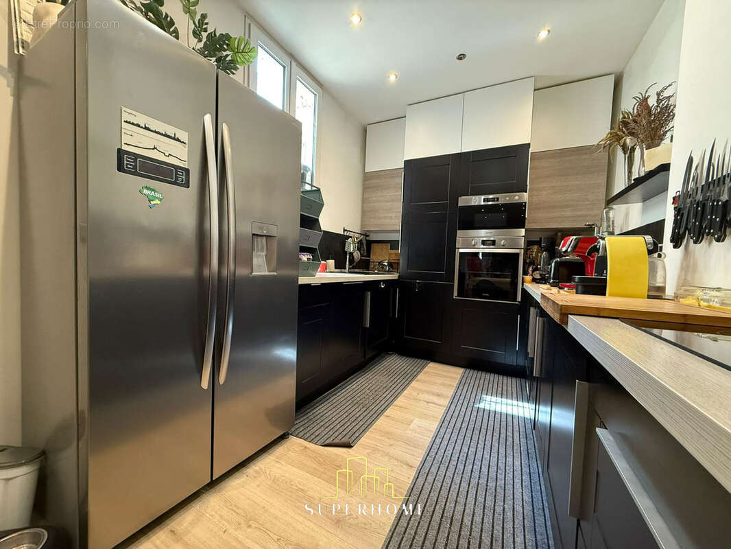 Appartement à MARSEILLE-1E