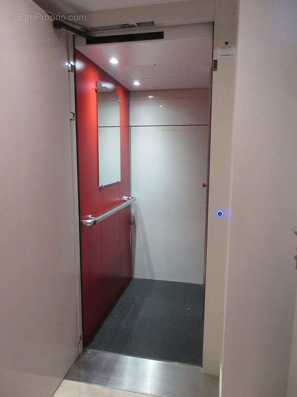 Maison à LE PONT-CHRETIEN-CHABENET