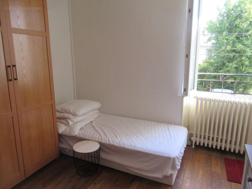 Maison à LE PONT-CHRETIEN-CHABENET