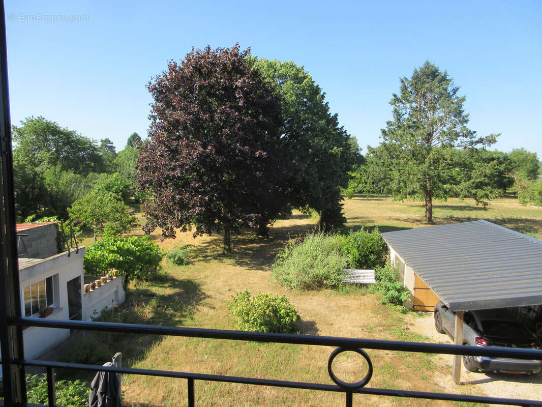 Maison à LE PONT-CHRETIEN-CHABENET
