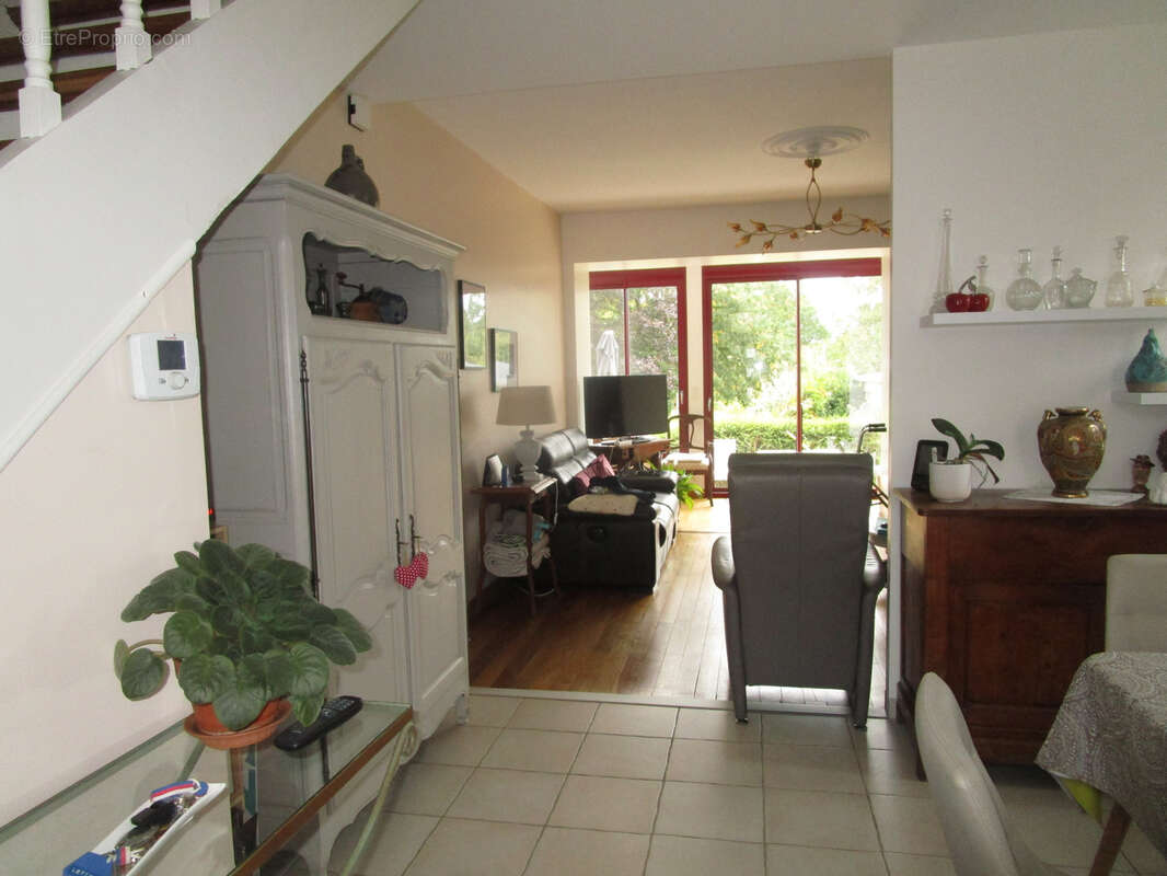 Maison à LE PONT-CHRETIEN-CHABENET