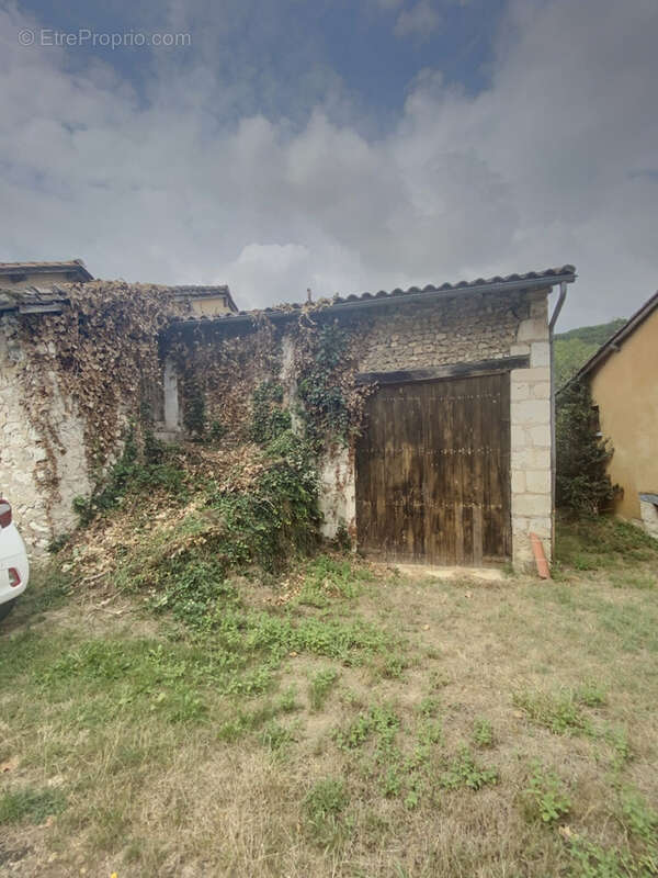 Maison à GRUN-BORDAS